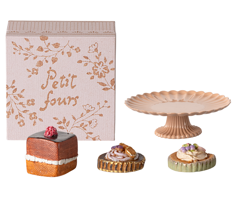 Cakes and cakestand, Mini