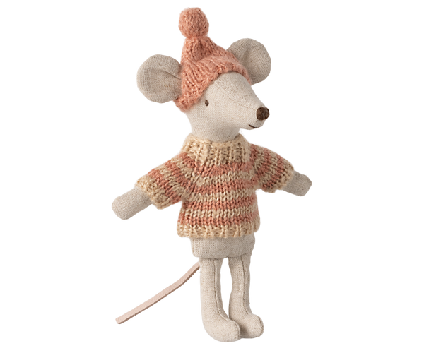 Knitted sweater and hat | Big sister mouse